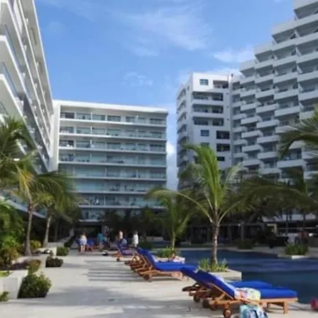 Hermoso Con Todas Comodidades Acceso Directo A La Playa Morros Epic Sector La Boquilla Cumple Protocolos De Bioseguridad Apartamento