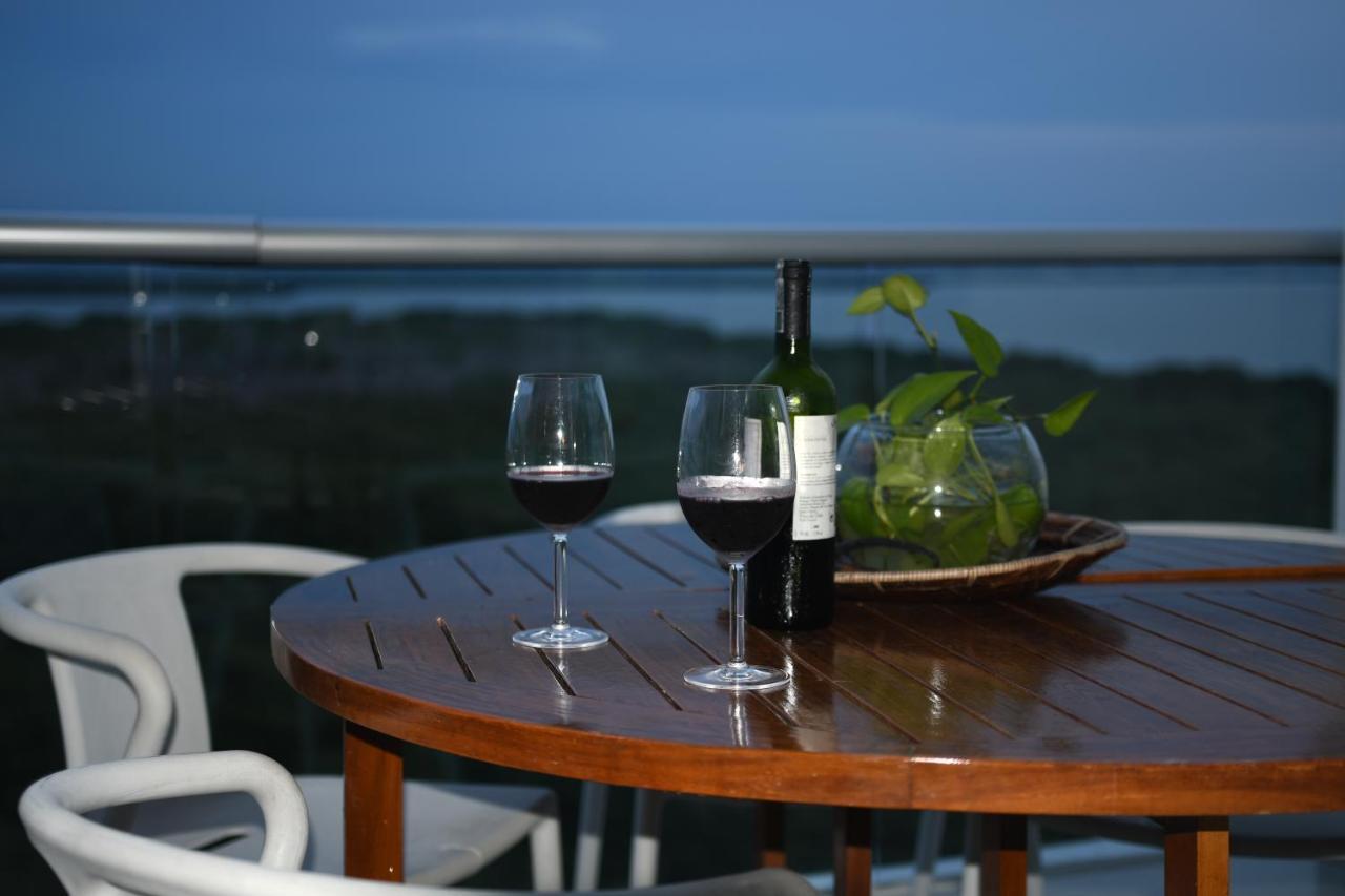 Hermoso Con Todas Comodidades Acceso Directo A La Playa Morros Epic Sector La Boquilla Cumple Protocolos De Bioseguridad Apartamento