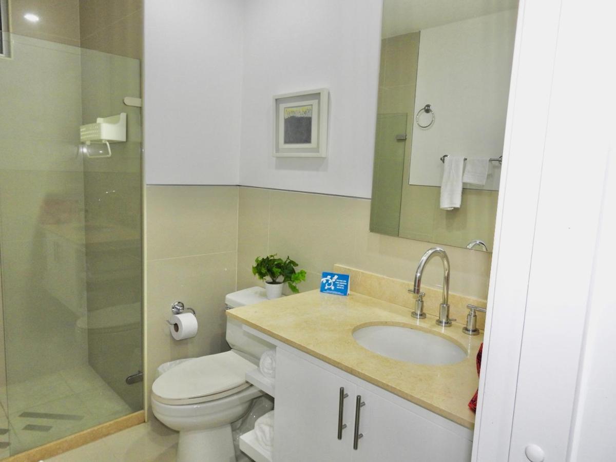 Hermoso Apartamento: Beachfront Comfort With Direct Access Apartment